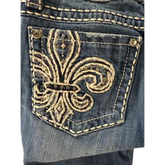 Miss Me Skinny Jeans Bedazzled Glam Fleur De Lis Jeans, Size 27. Pre-Owned. - Picture 7 of 11